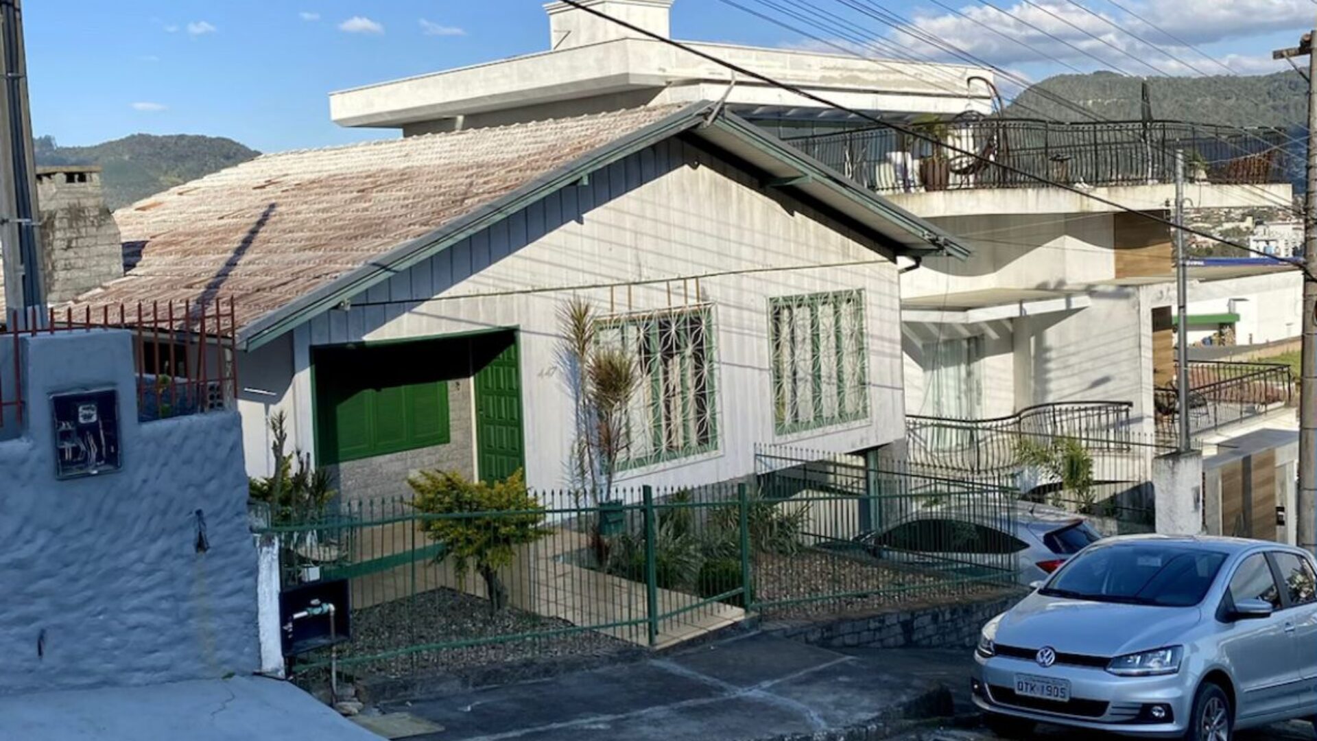 Casa mista em Canta Galo