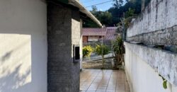 Casa mista em Canta Galo
