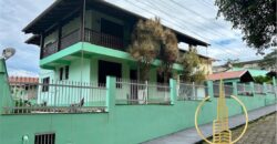 Casa 05 dormitórios