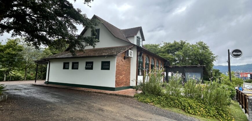 Casa Comercial