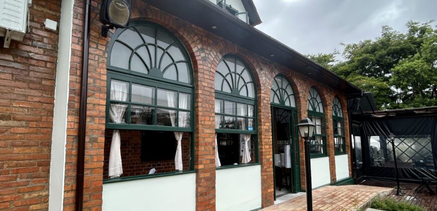 Casa Comercial