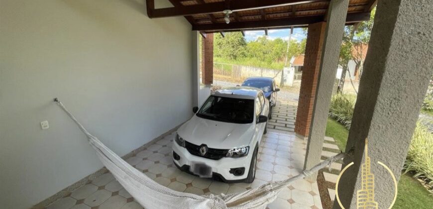Casa 03 dormitórios