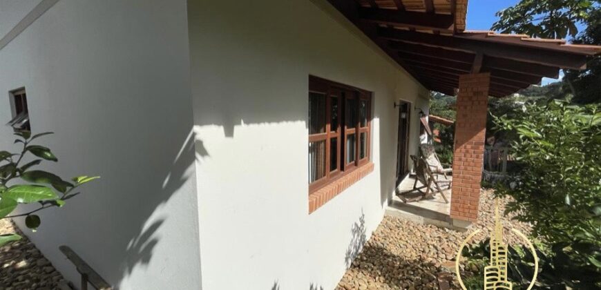 Casa 03 dormitórios