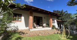 Casa 03 dormitórios
