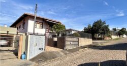 Casa 03 dormitórios