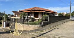 Casa 03 dormitórios