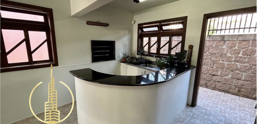 Casa 03 dormitórios