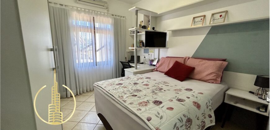 Casa 03 dormitórios