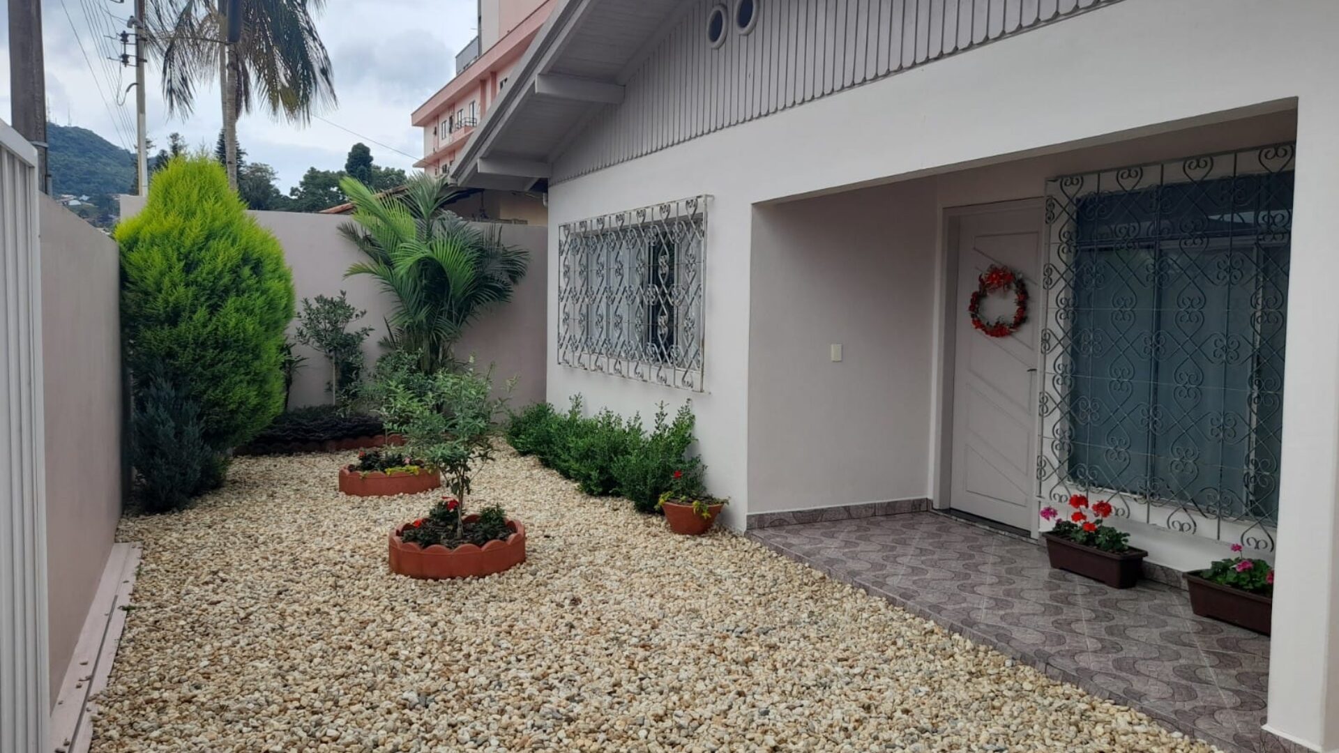 Casa 03 dormitórios – Jd. América