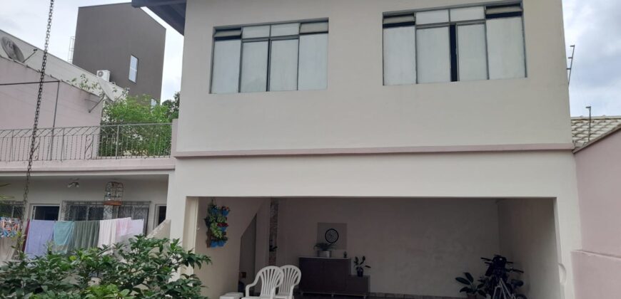 Casa 03 dormitórios – Jd. América