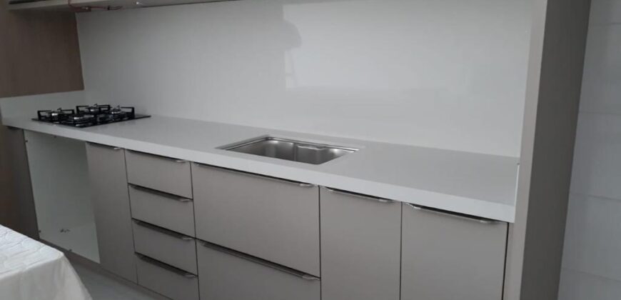 Apartamento Novo Semimobiliado