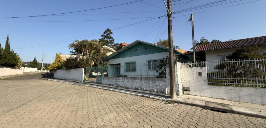 Casa 3 dormitórios Casa 3 dormitórios