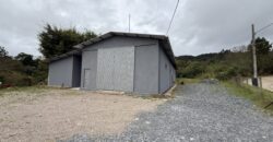 Galpão com amplo terreno Galpão com amplo terreno
